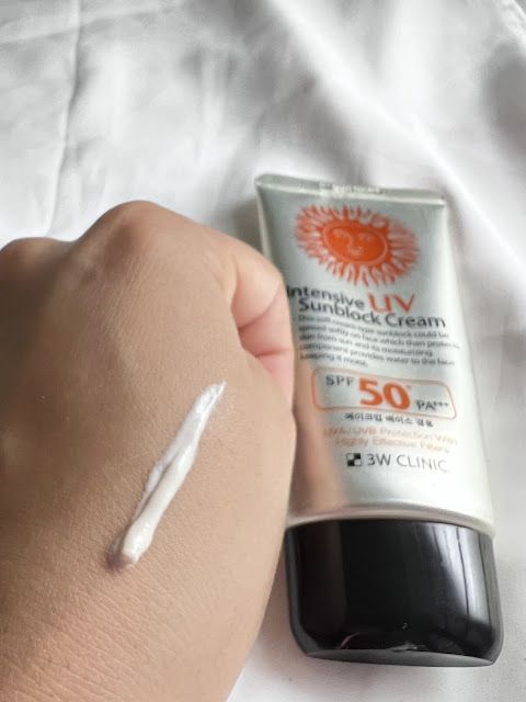 3W Clinic Sunblock SPF50+ PA+++ โ Moisturizing Sunscreen